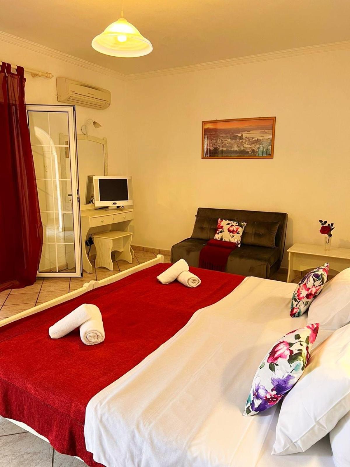 Apart Hotel Blumarin 아기오스고르디오스 외부 사진